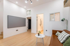 Shanghai Hills&XING 1885 Family Homestay Near Line2 & Line12 West Nanjing Road
